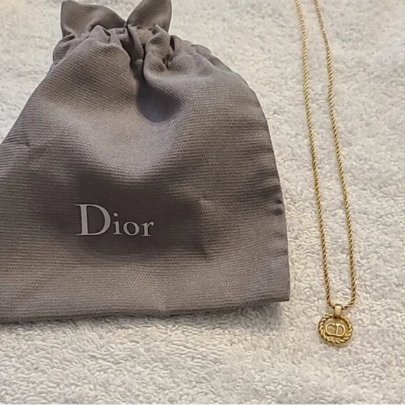 Christian Dior Necklace - Picture 1 of 8